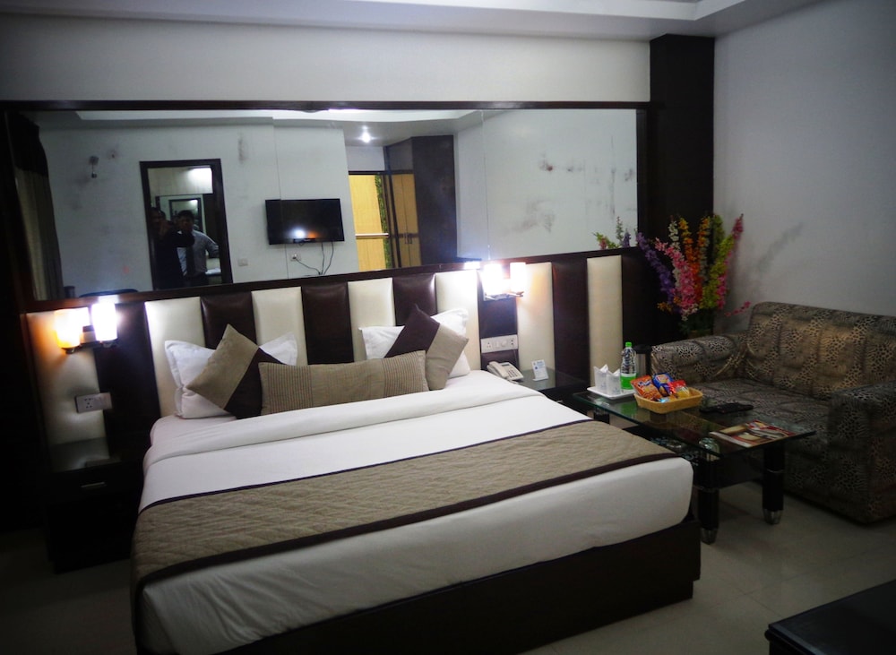 Sohi Residency 29/65
