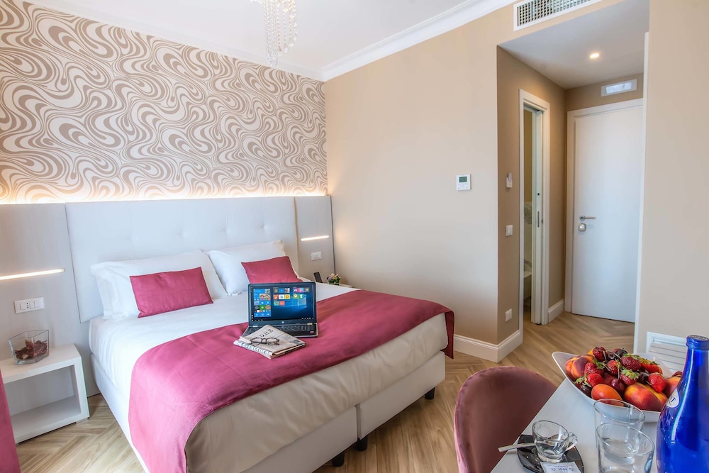 CLASSIC, DOUBLE OR TWIN BED