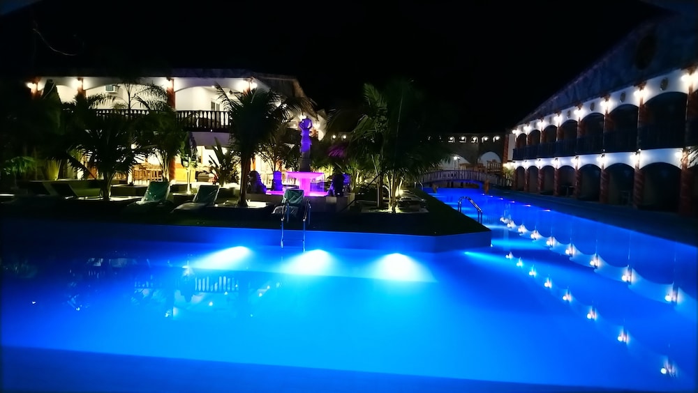 Roman Empire Panglao Boutique Hotel 4/50