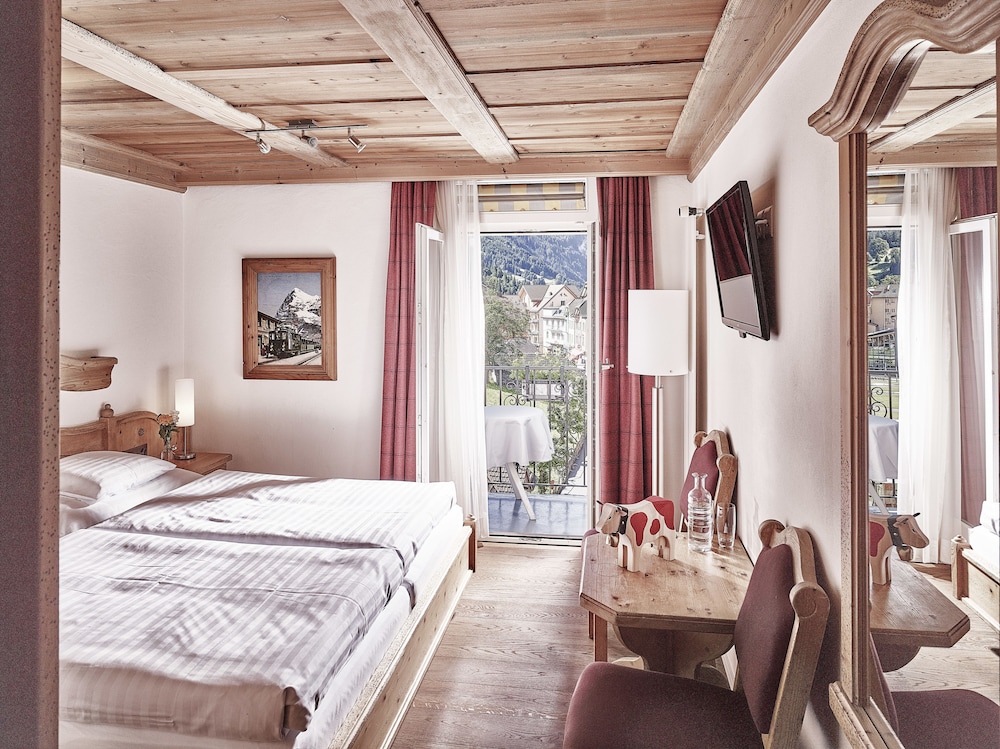 Schönegg Hotel 8/50