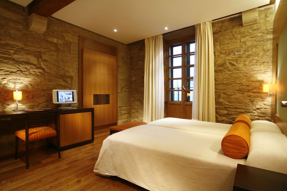 HOTEL ALTAIR 13/40