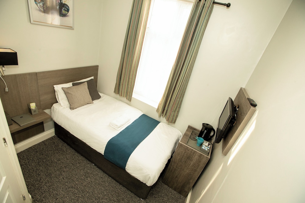 ROOM, SINGLE, SINGLE BED