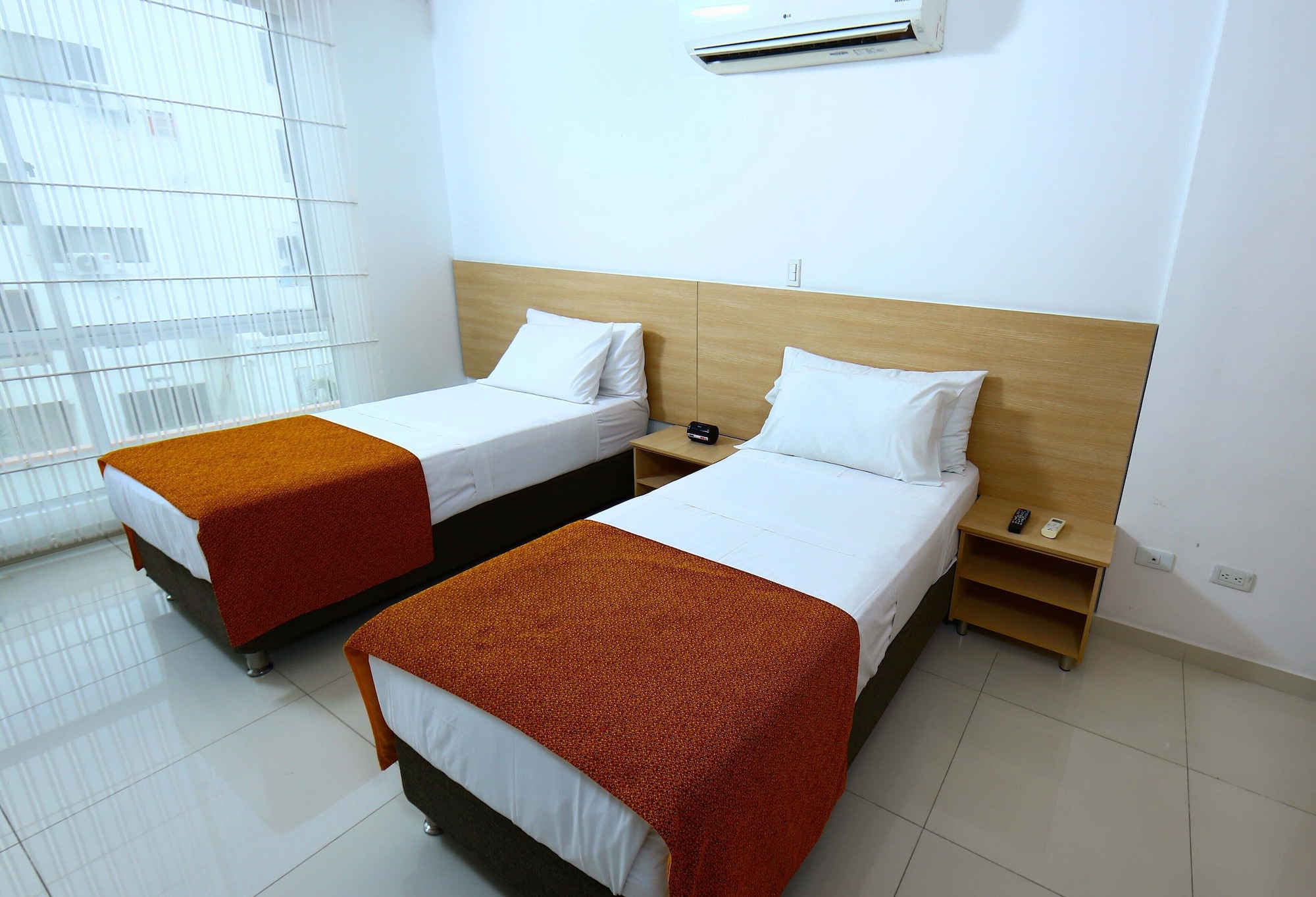 1 BEDROOM, FAMILY SUITE