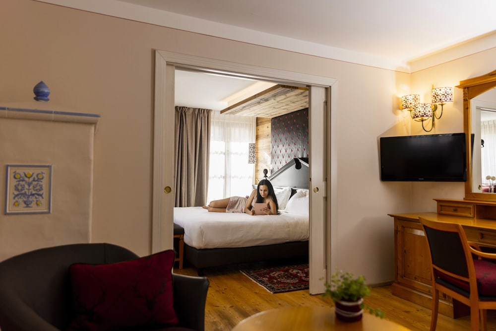 Alpen Suite Hotel 35/48