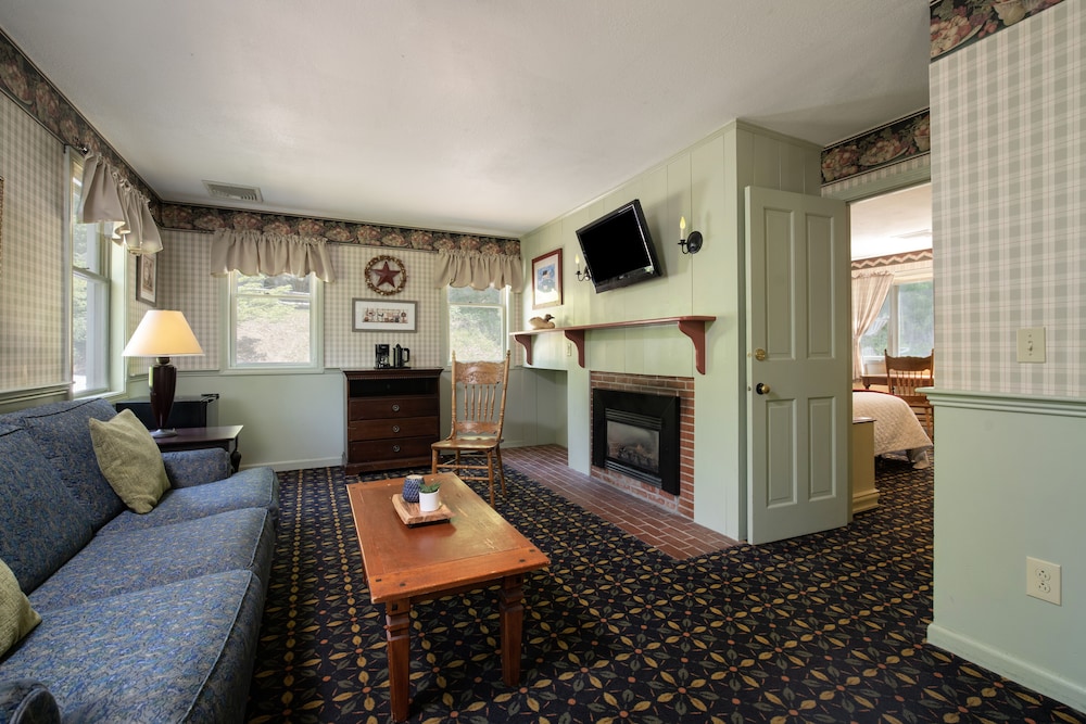 Christmas Farm Inn and Spa 35/50