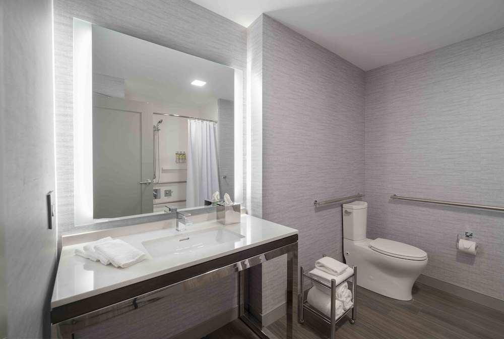 Staybridge Suites Boston Logan Airport - Revere 15/63