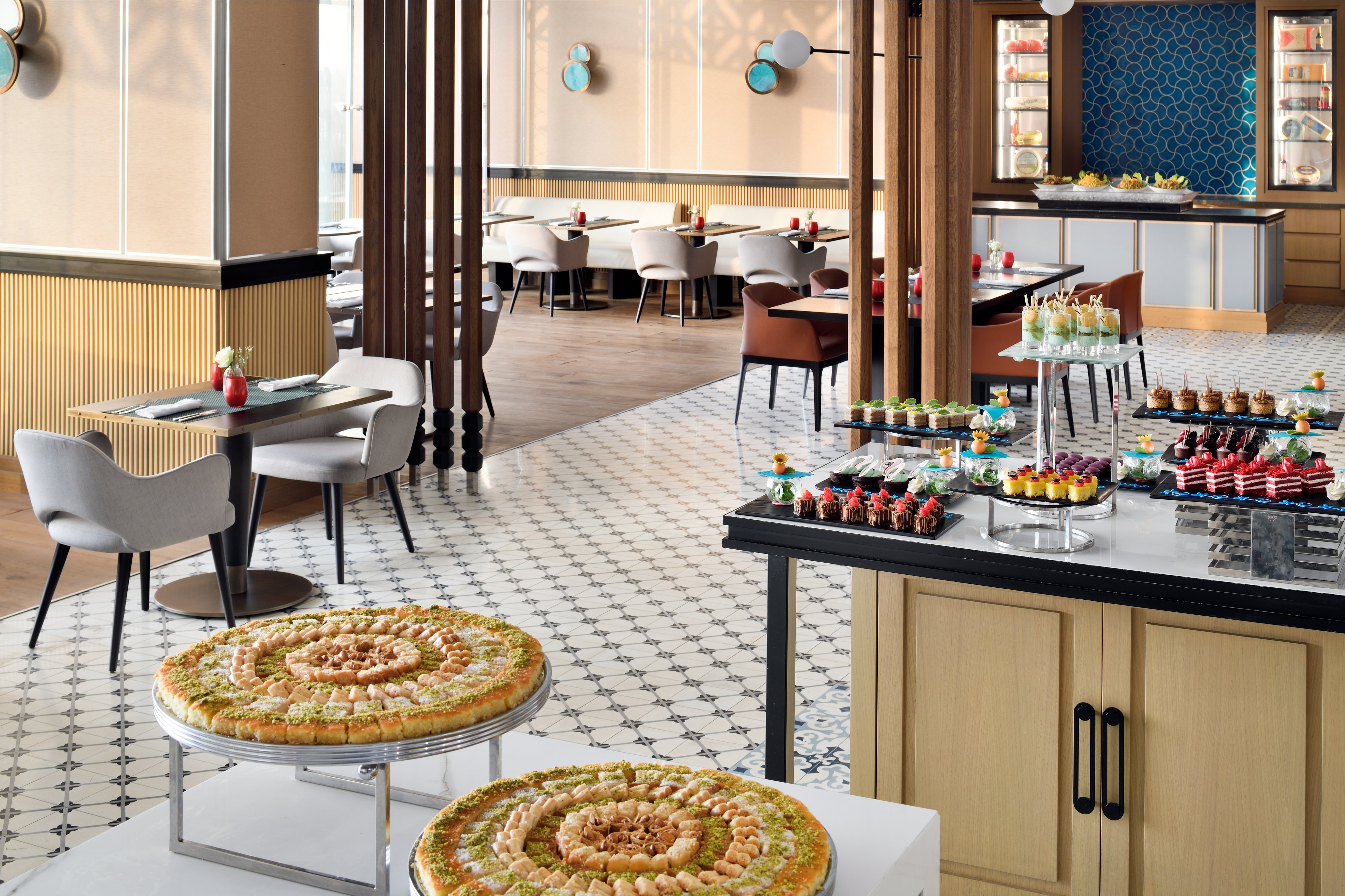 فندق كراون بلازا جدة السلام(Crowne Plaza Jeddah Al Salam) 47/64