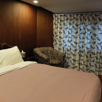 Hotel Siri 12/42