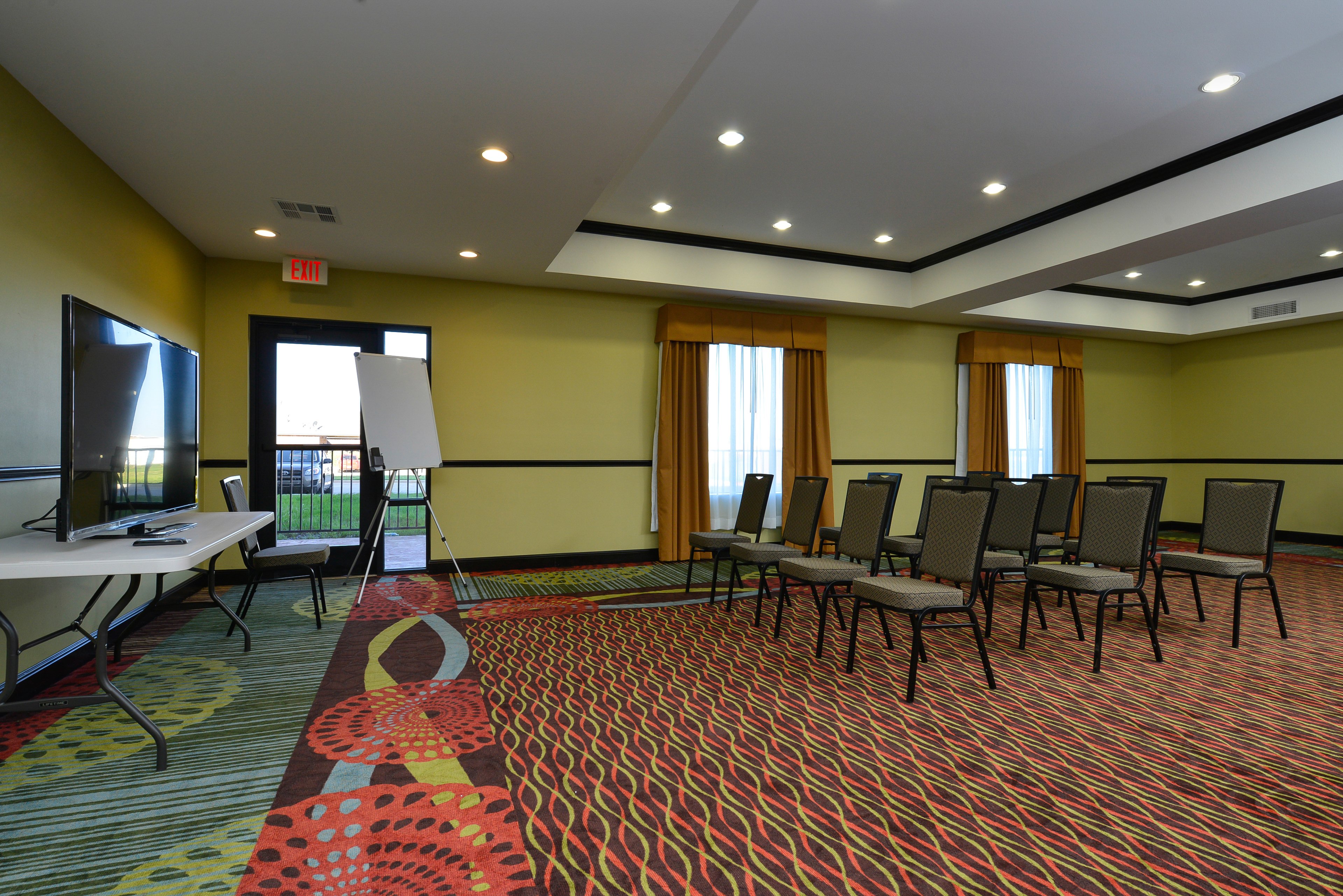 Holiday Inn Express Hotel And Suites Alva 35/40