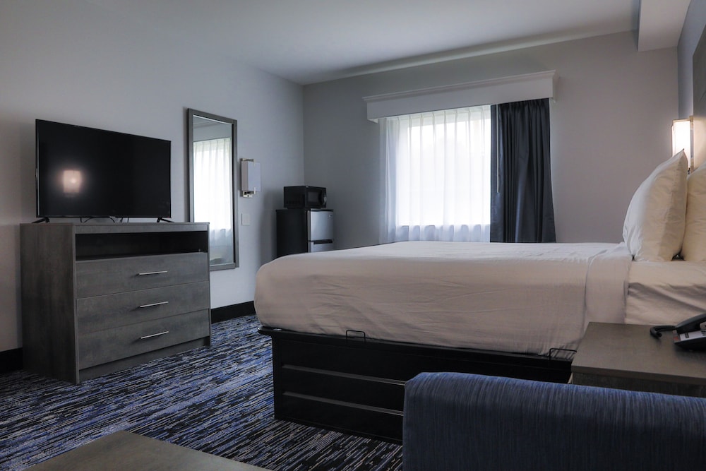 Home Inn and Suites Olive Branch 9/16