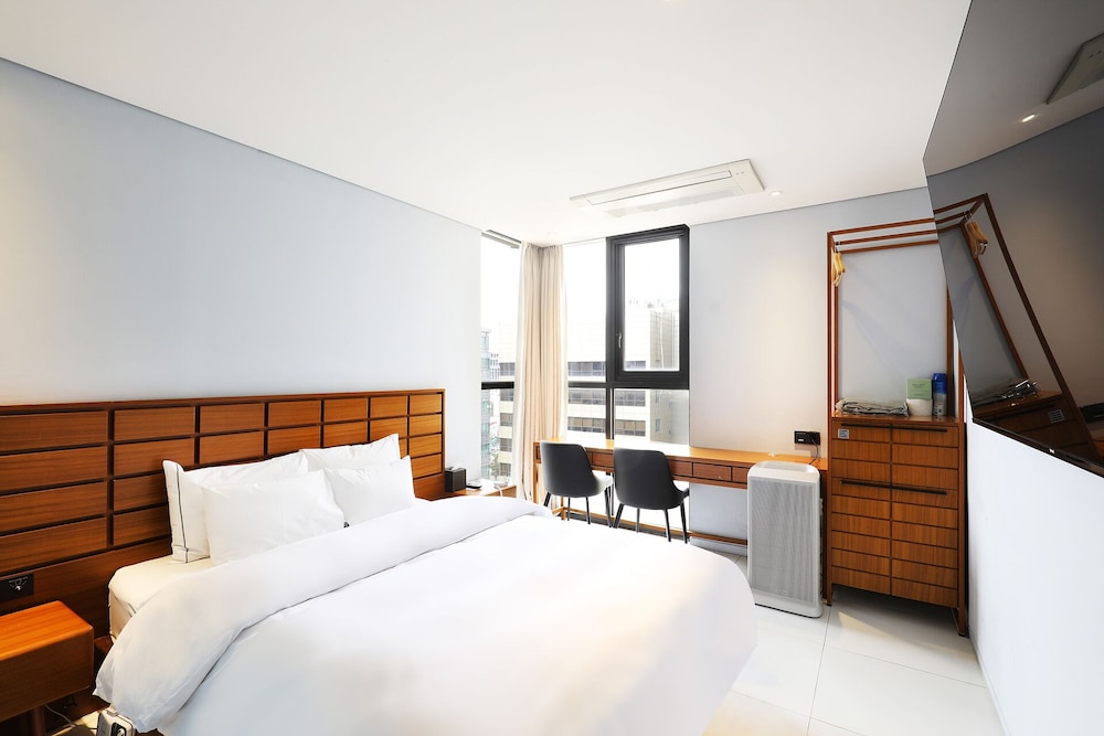 Hotel the Designers Jongno 32/68
