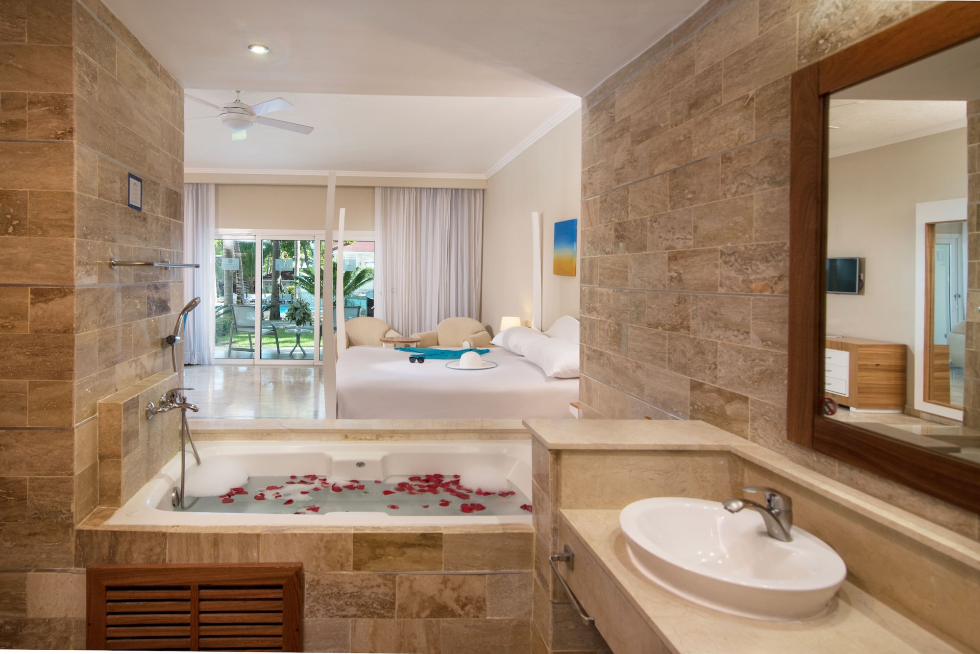 جناح جونيور بسرير كينج، Cofresi Palm Beach and Spa Resort All Inclusive 5/9