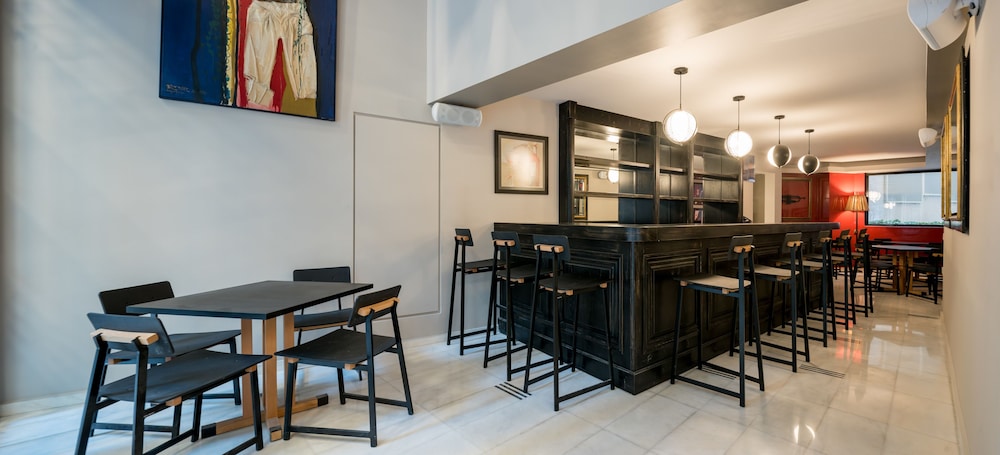 Fos Downtown Suites 44/50
