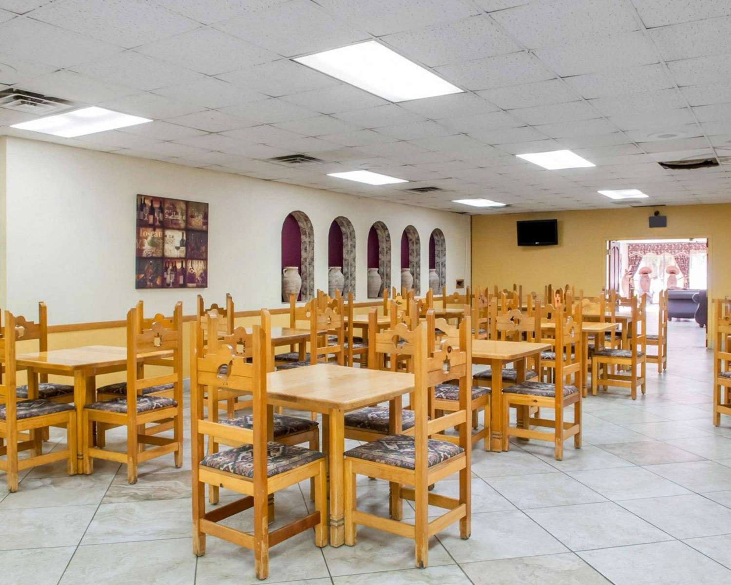 Econo Lodge Carlsbad Caverns Area 17/25
