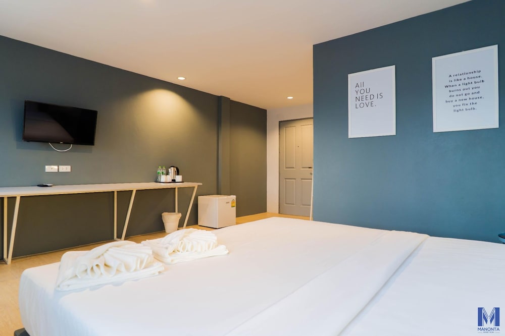 Manonta Budget Hotel 6/16