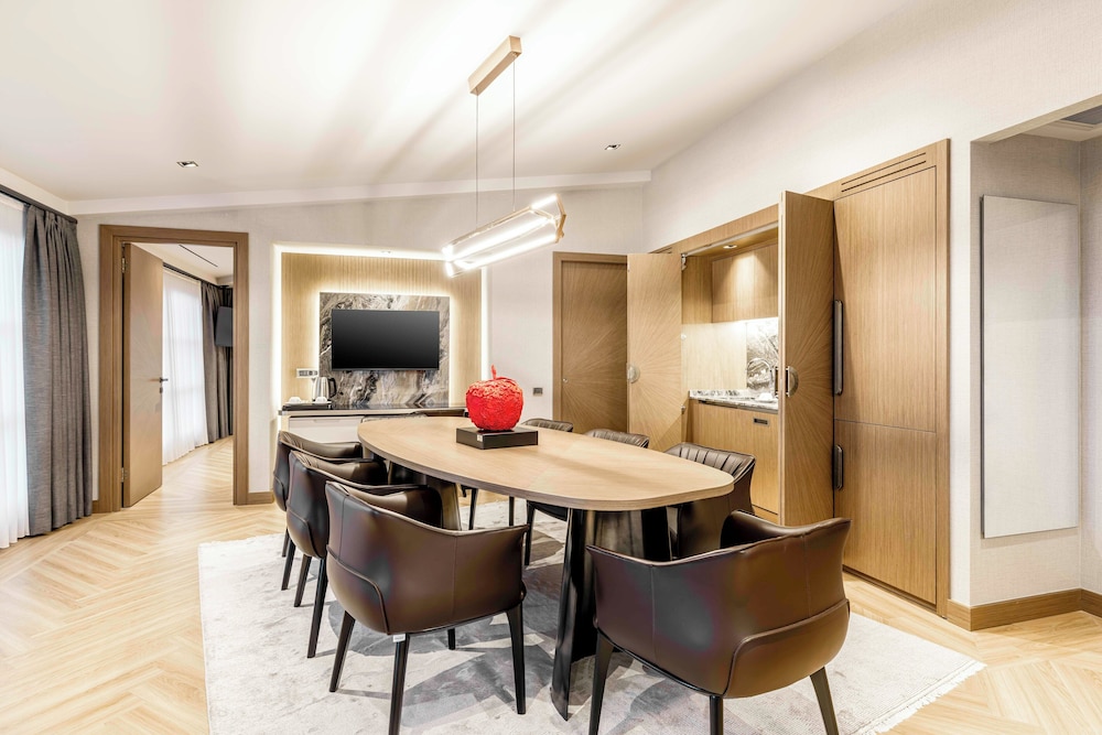 AHC Taksim Hotel 63/73