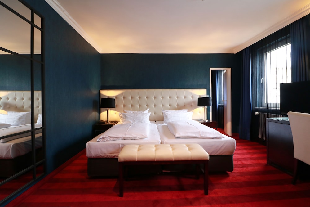 Business, Single, Single Bed