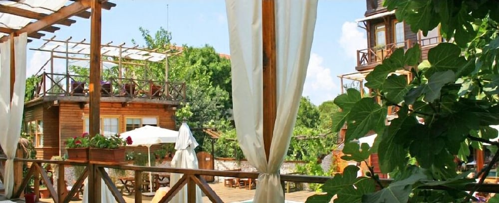 Kurfal Otel 20/22