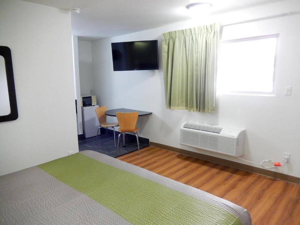 Motel6 Childress, TX 32/48
