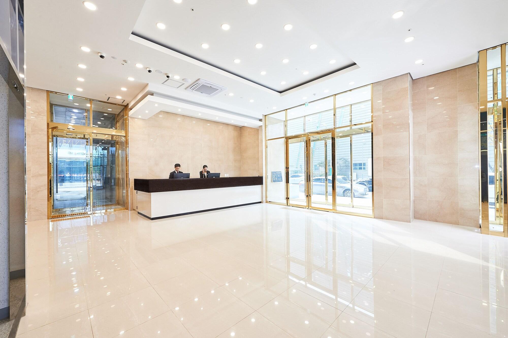 Gold Coast Hotel Incheon 4/27