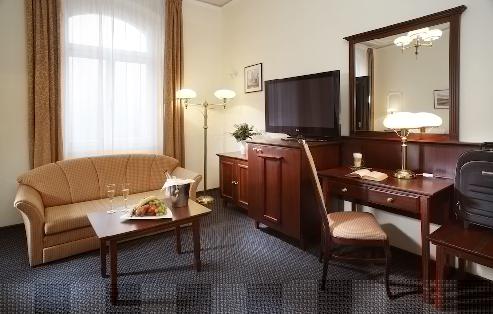 OREA HOTEL EXCELSIOR 18/35