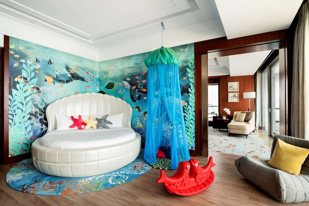 Shangri-La Qinhuangdao 50/50