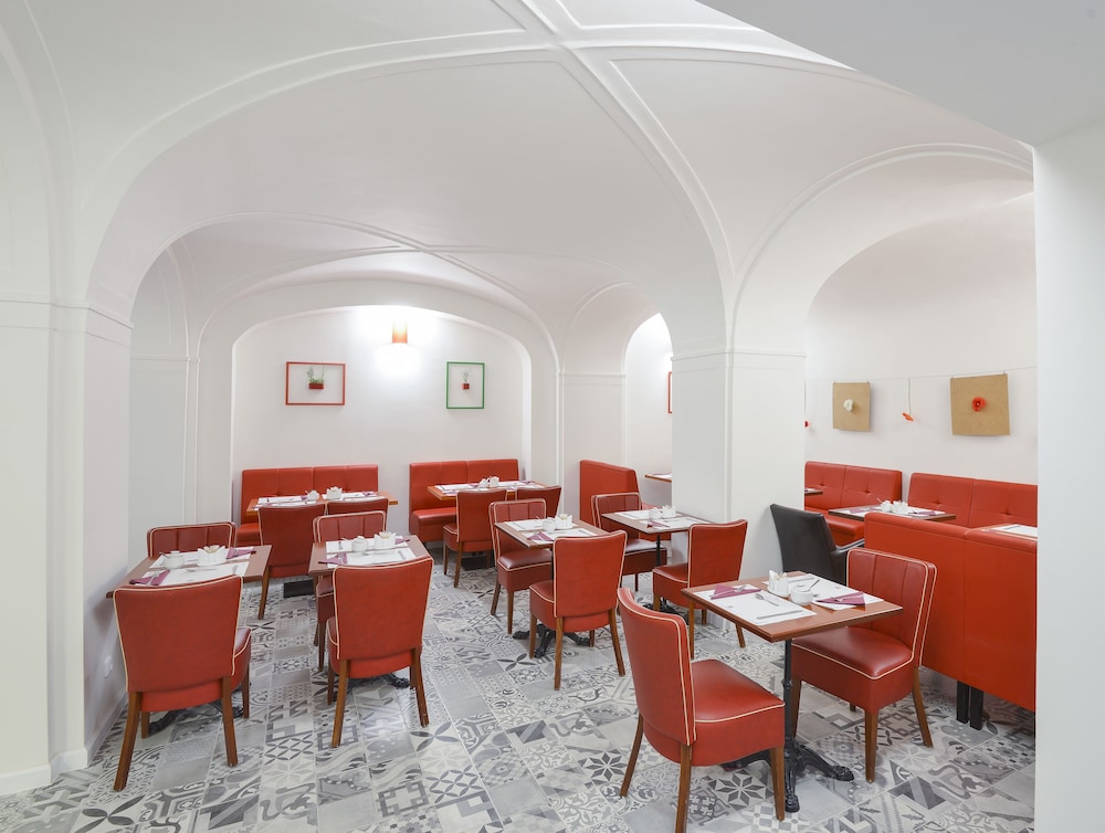 Hotel Garden Court 51/72