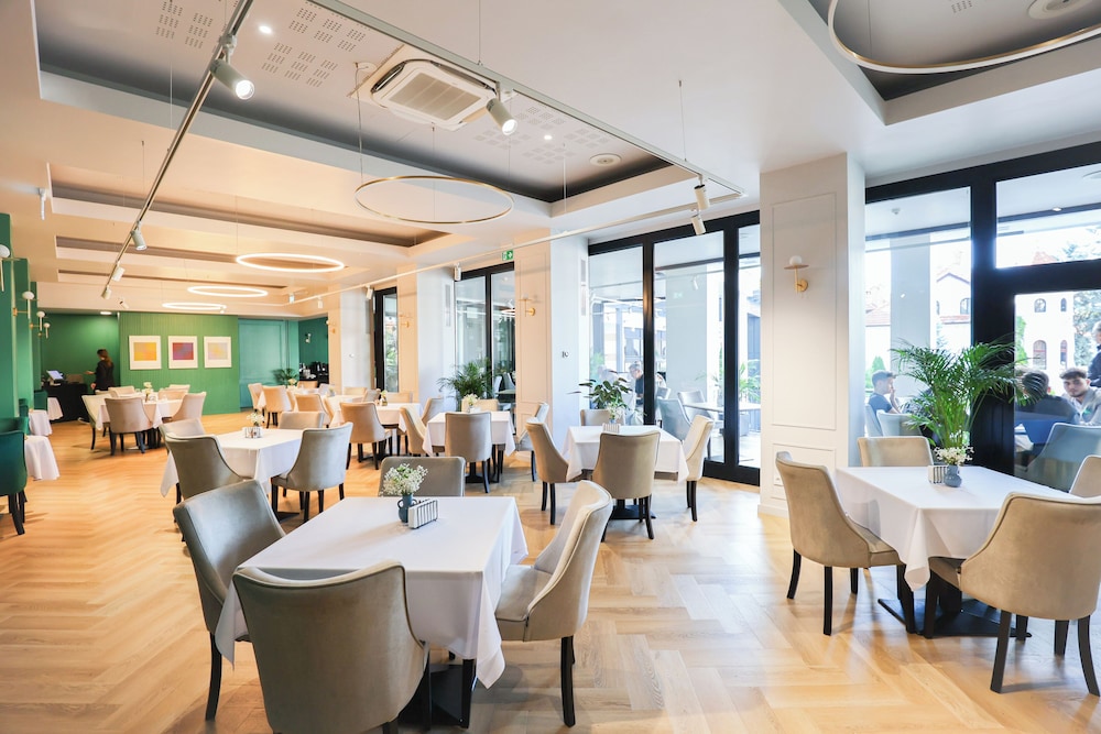 Grand Hotel Coroana 44/55