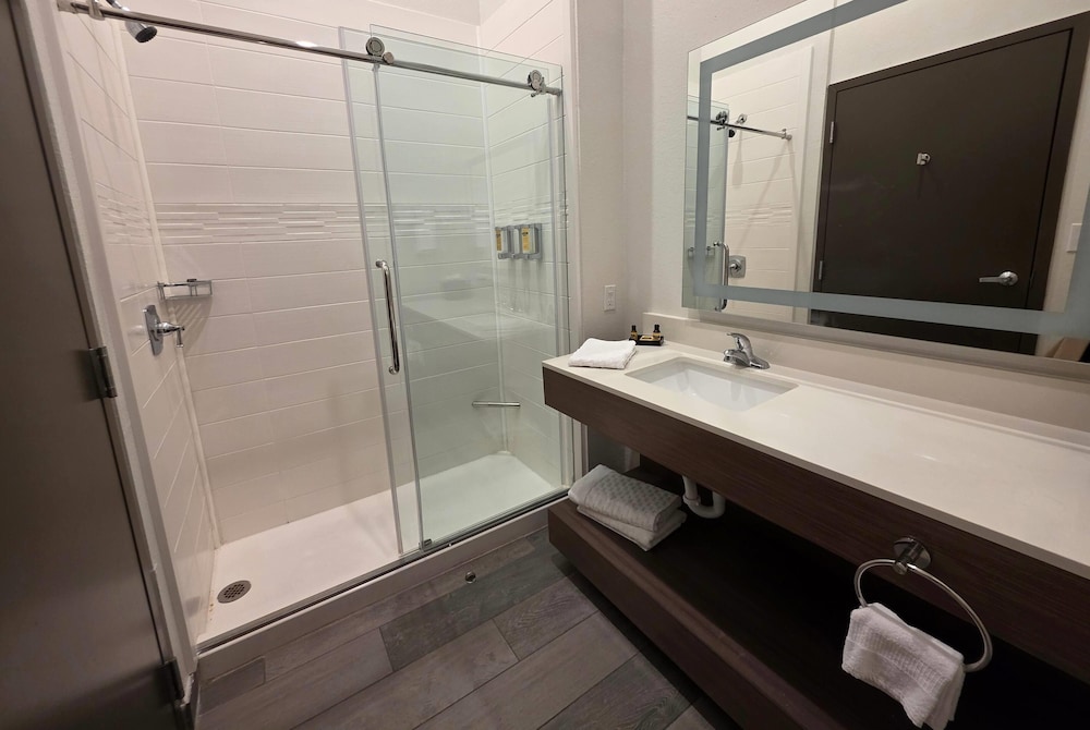 Hawthorn Extended Stay Austin North 46/50