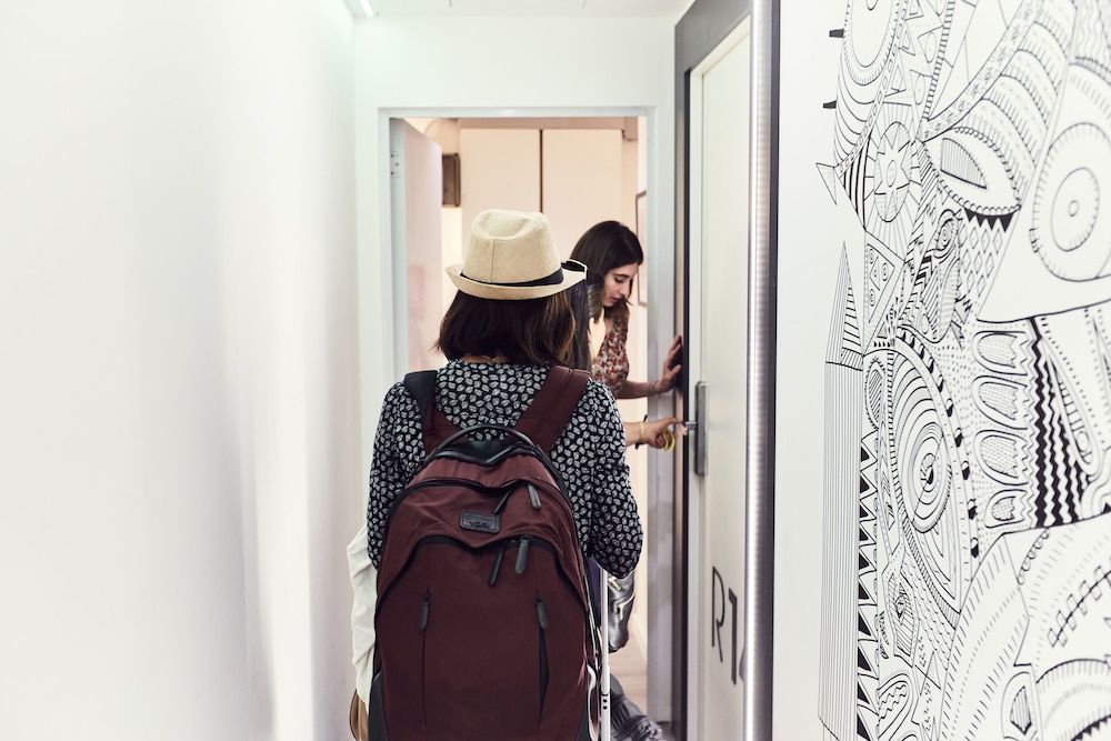 Free Hostels Barcelona 10/71