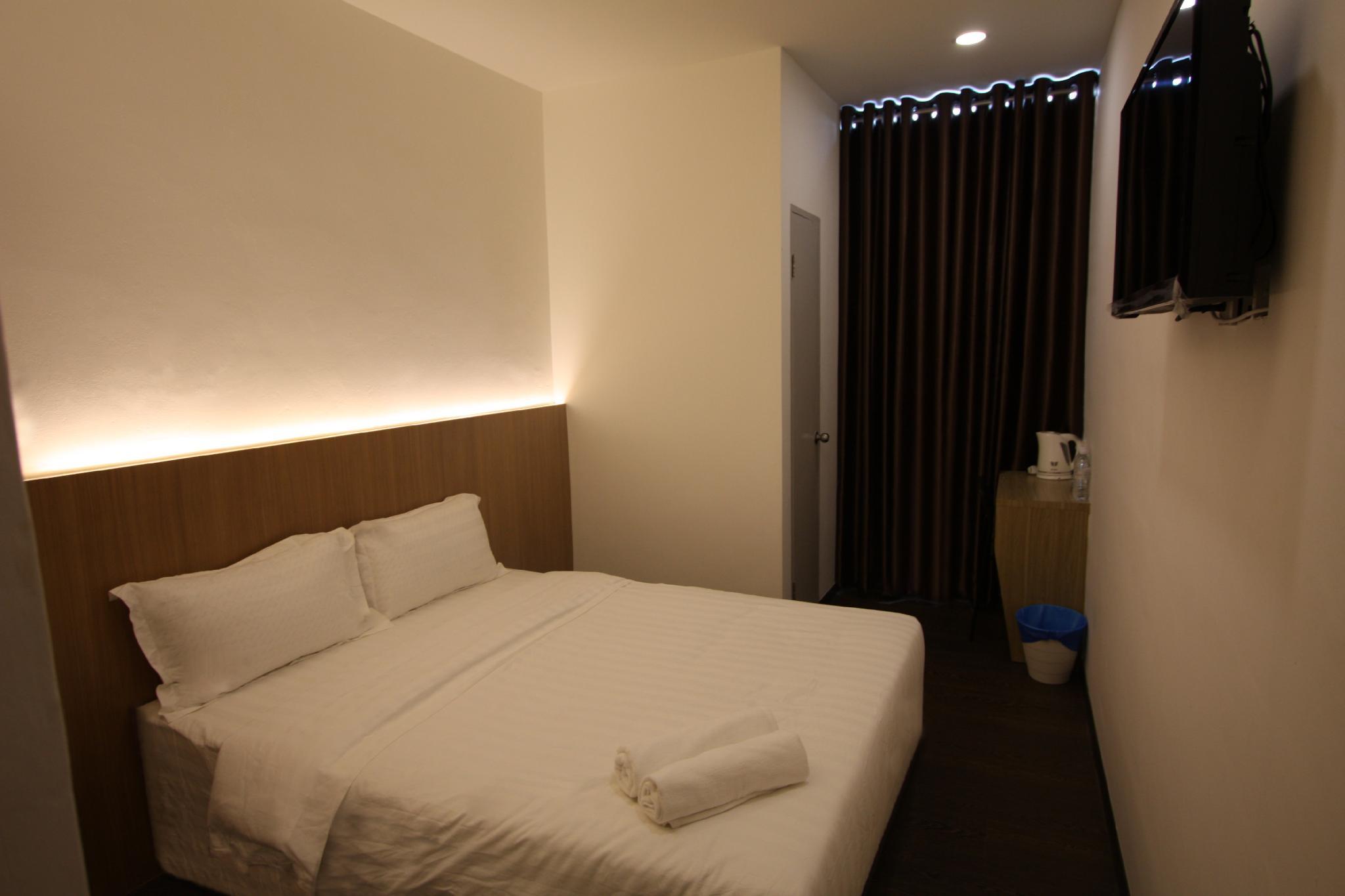 STANDARD, DOUBLE BED, LARGE