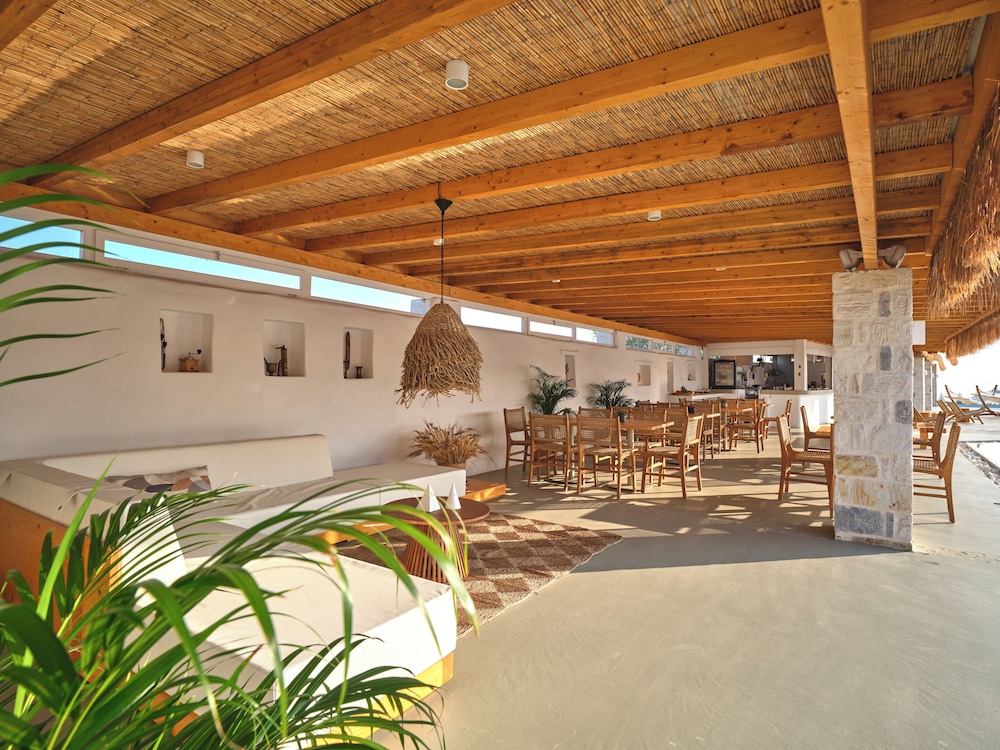 BLUE MARE VILLAS 8/48