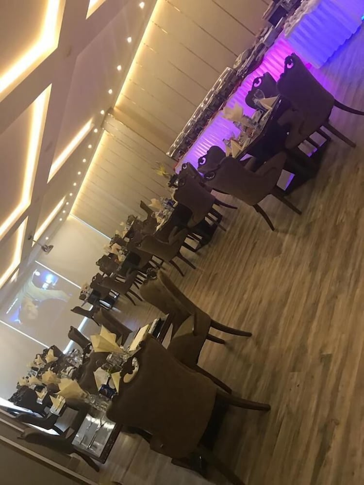 عطلة الخليج(Holiday Khaleej) 52/54