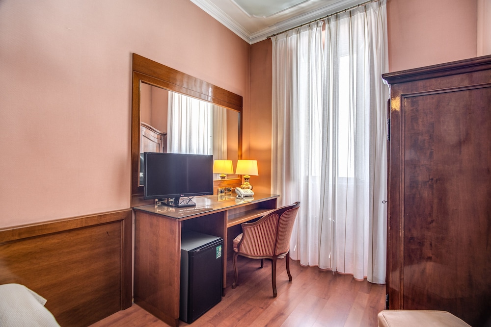 Hotel Della Torre Argentina 40/50
