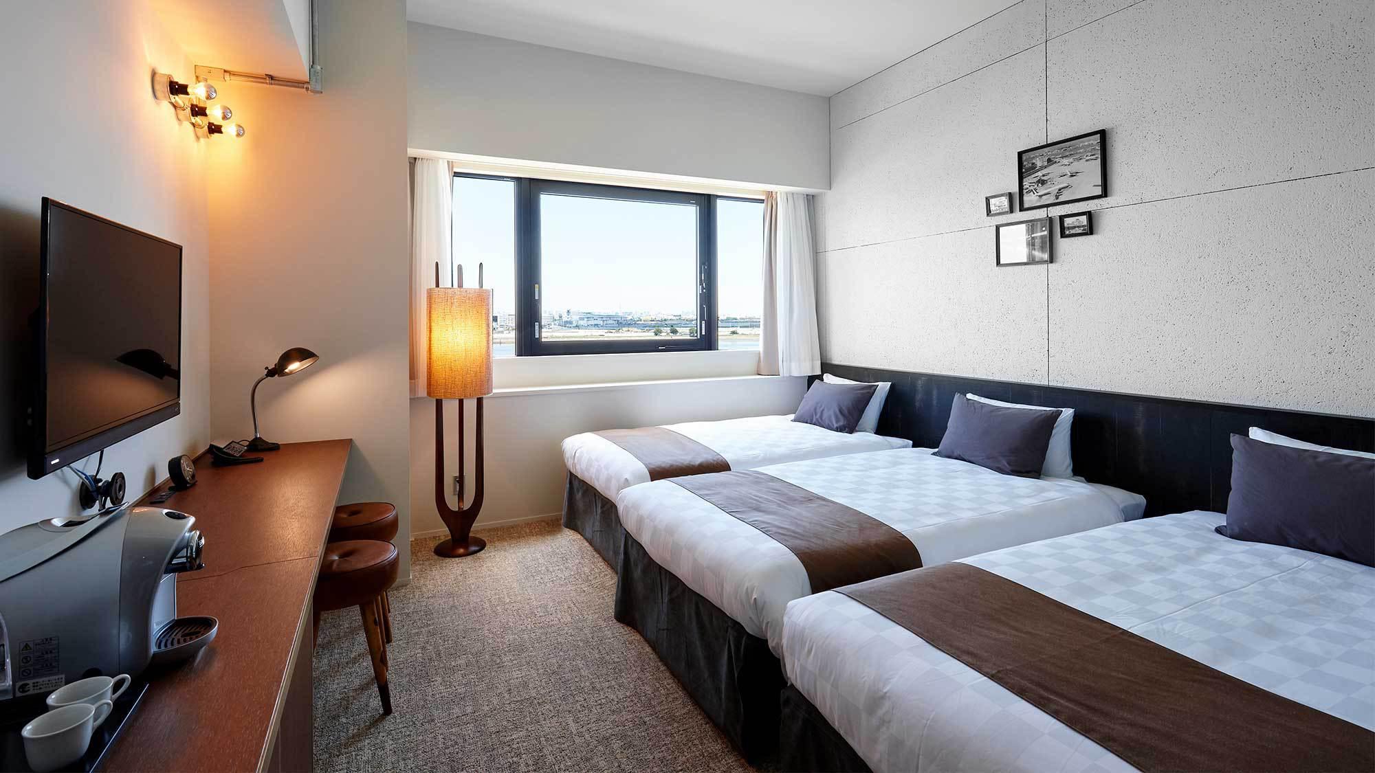 Superior, Twin Beds, Riverside, River View, Large
