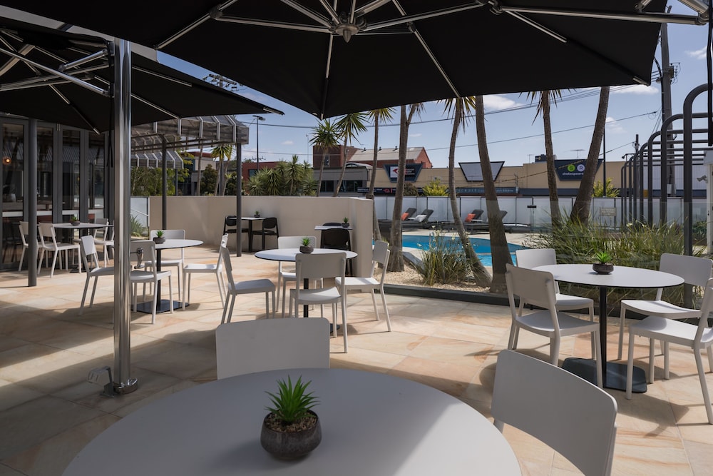 Rydges Geelong 56/66