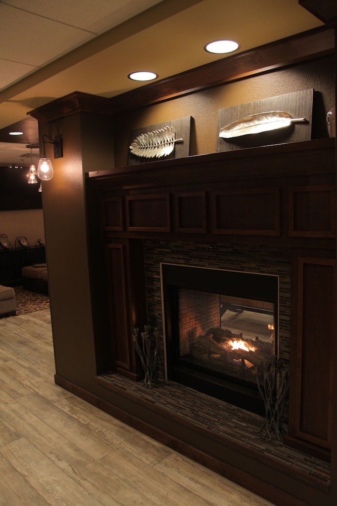 Teddy Apos S Residential Suites Watford City 4/56