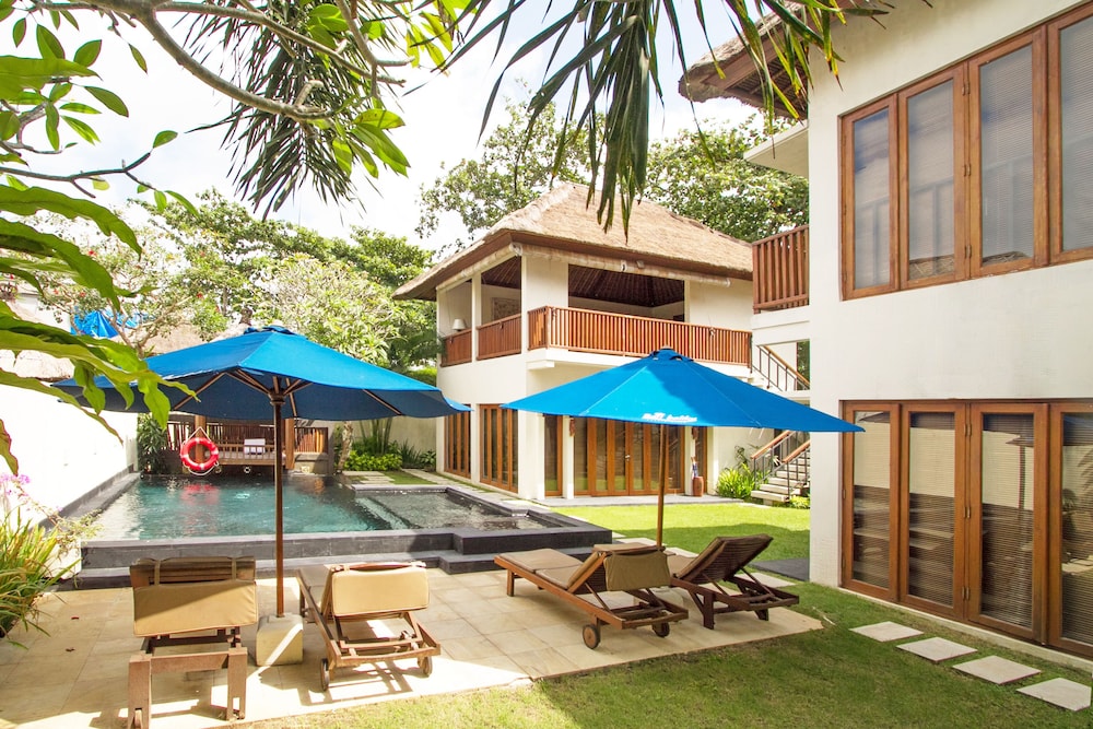 BALI BALIKU BEACH FRONT LUXURY PRIVATE POOL VILLAS 20/33