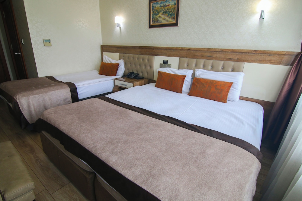 Grand Zara Hotel 15/49
