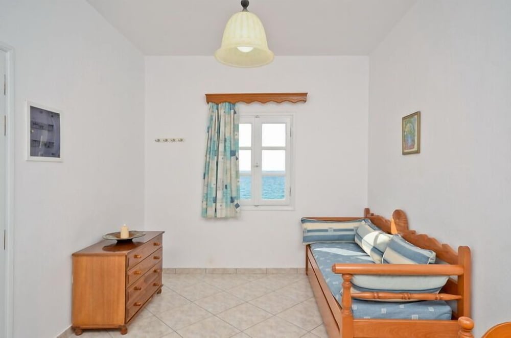Ydreos Studios & Apartments 27/49