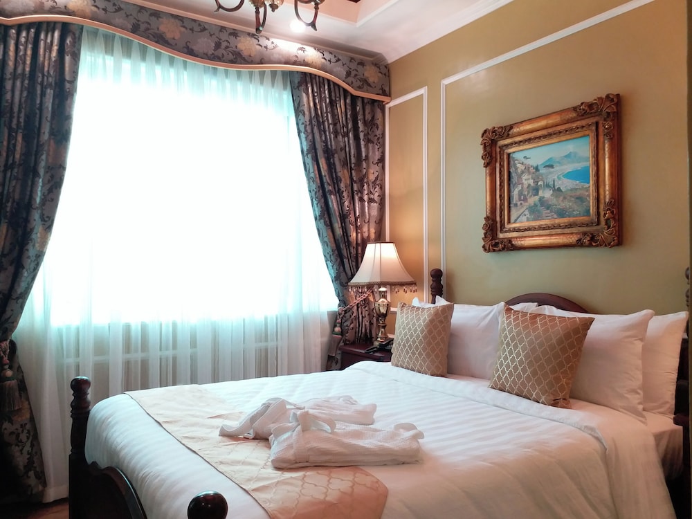 EXCLUSIVE, VILLA