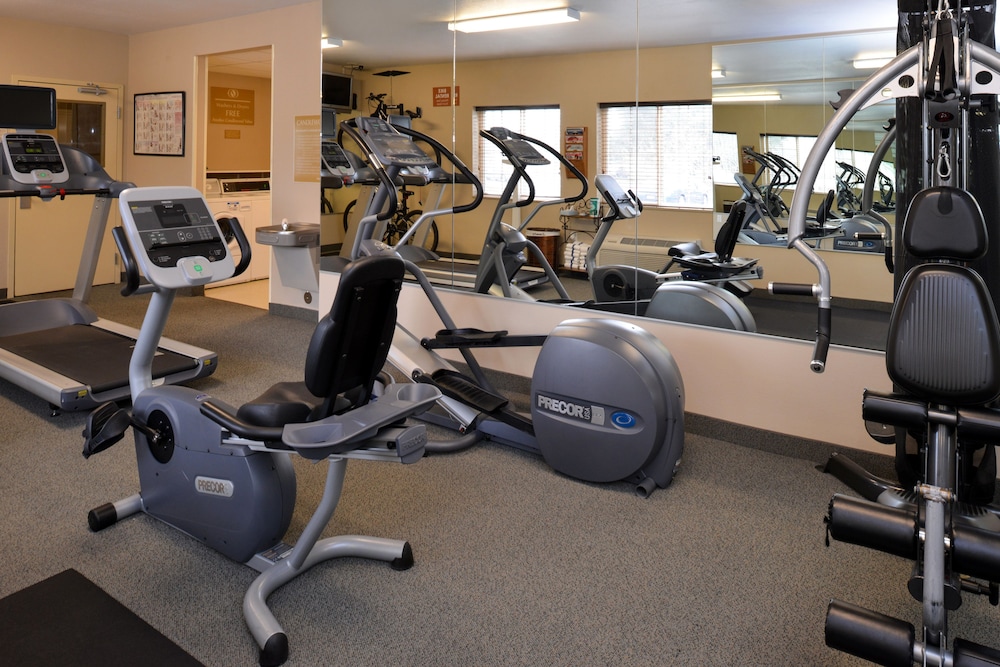 Candlewood Suites Boise Towne Square 24/47