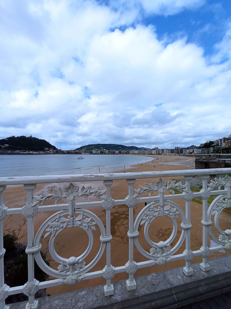 Colectia Hotel Ondarreta 29/38