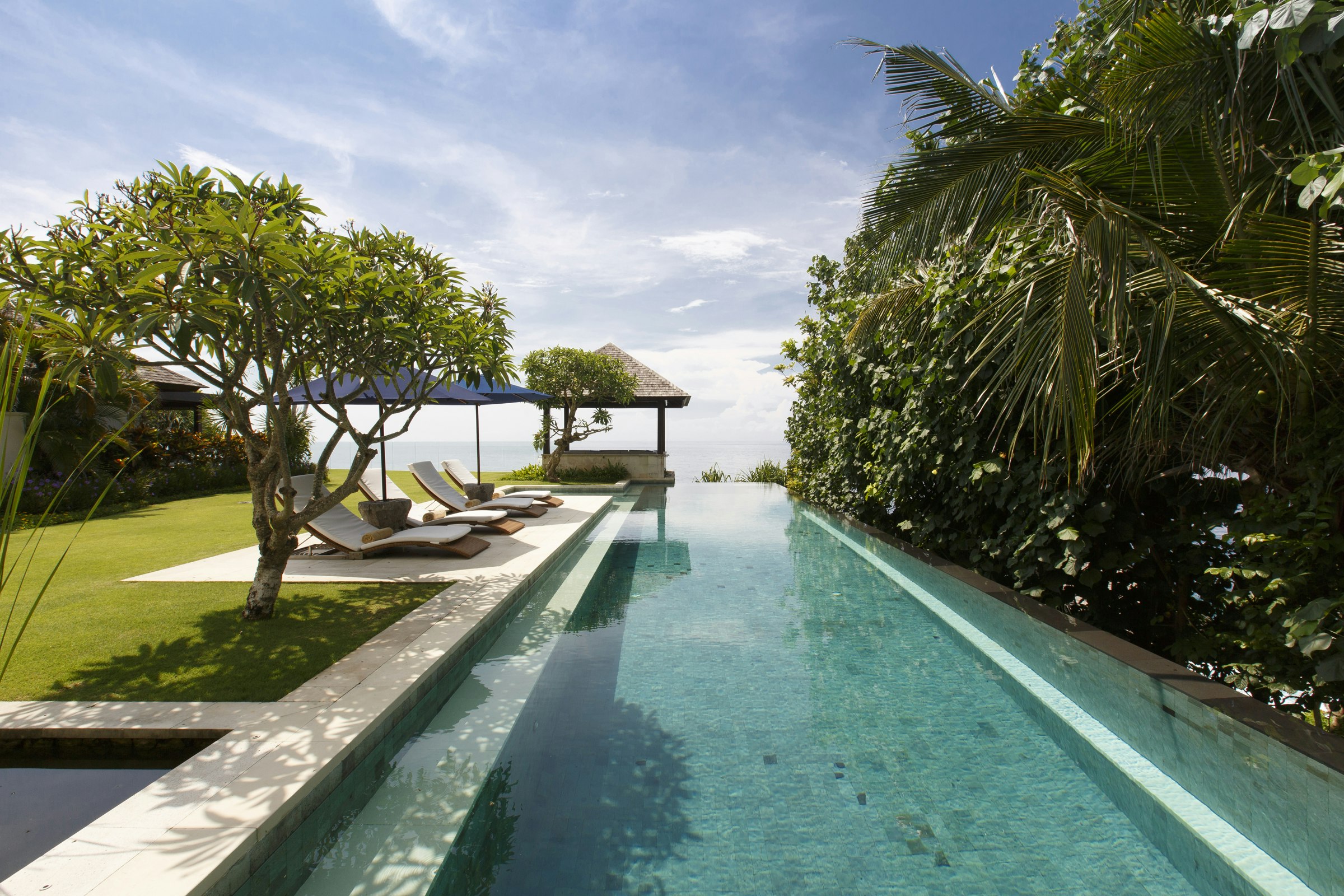 The Ungasan Clifftop Resort 16/18