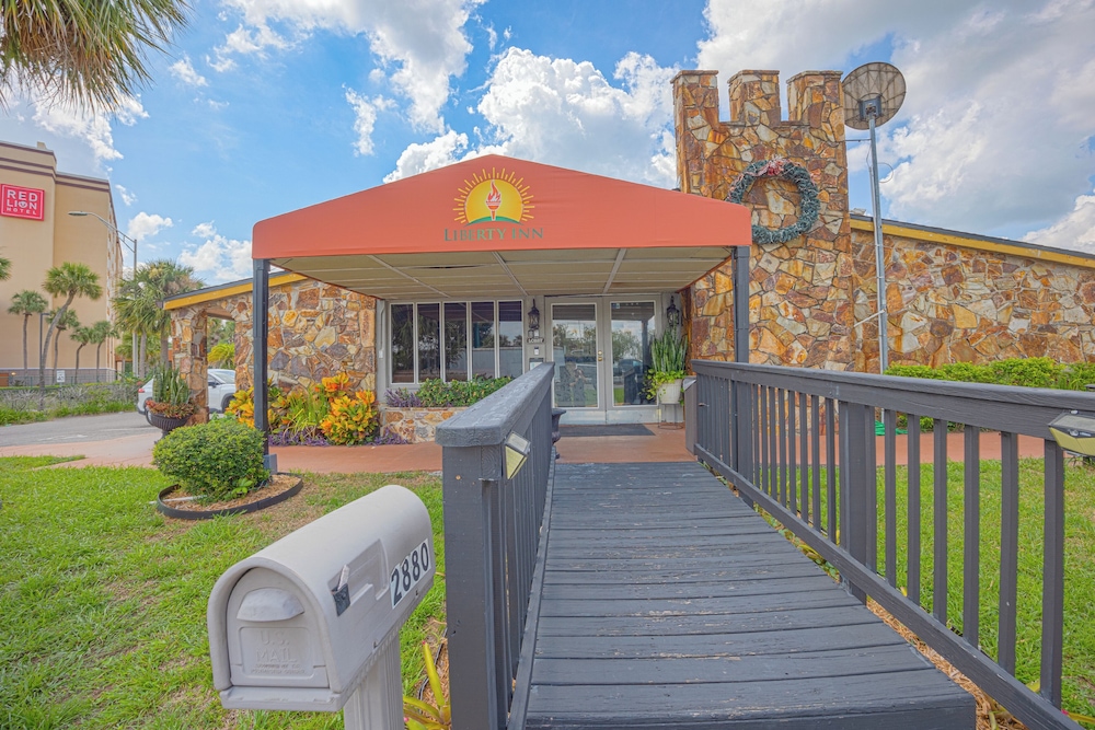 Liberty Garden Inn By Oyo Kissimmee Near Disney World 43/49