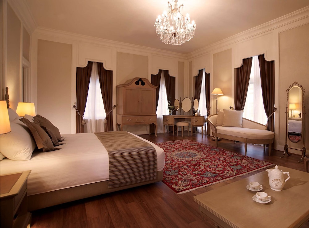 Goodwood Park Hotel 25/79