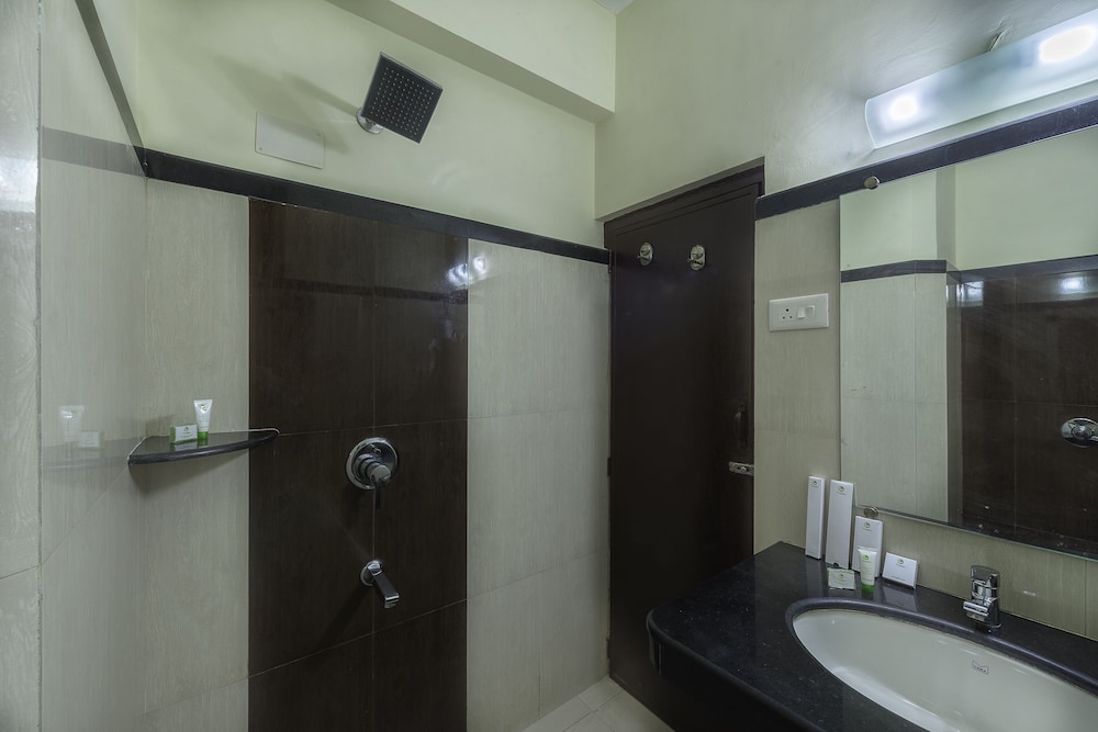 Treebo Trend Green Park Mapusa 50/54