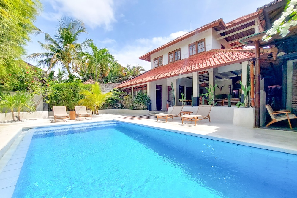 Oberoi Luxury Villas 5/50