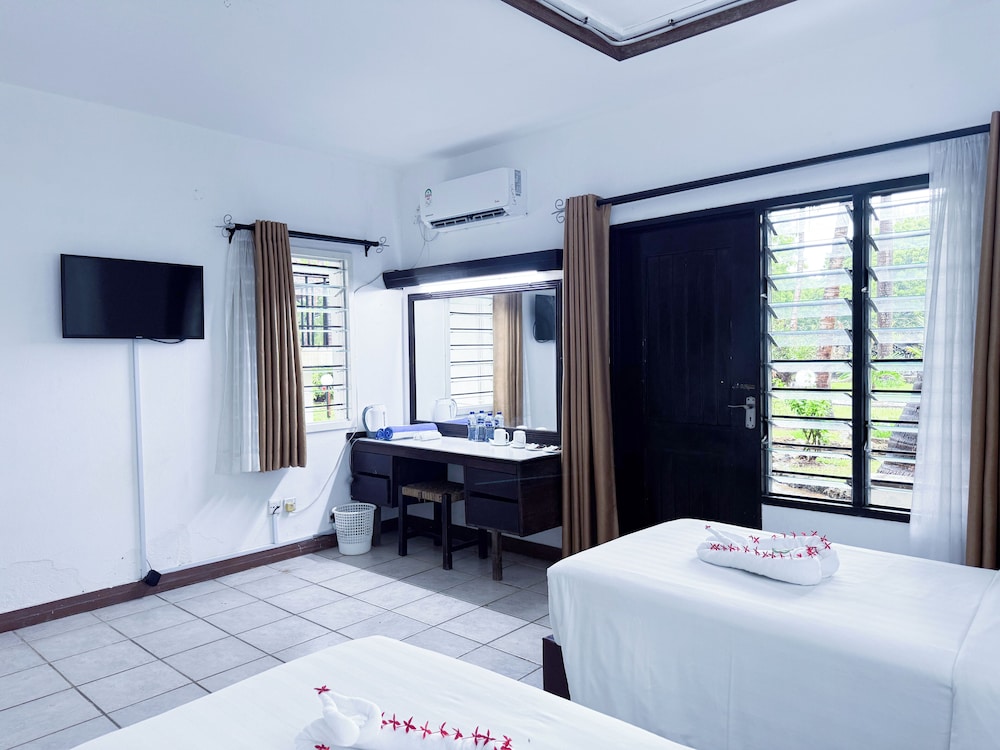 Milele Beach Hotel 13/50
