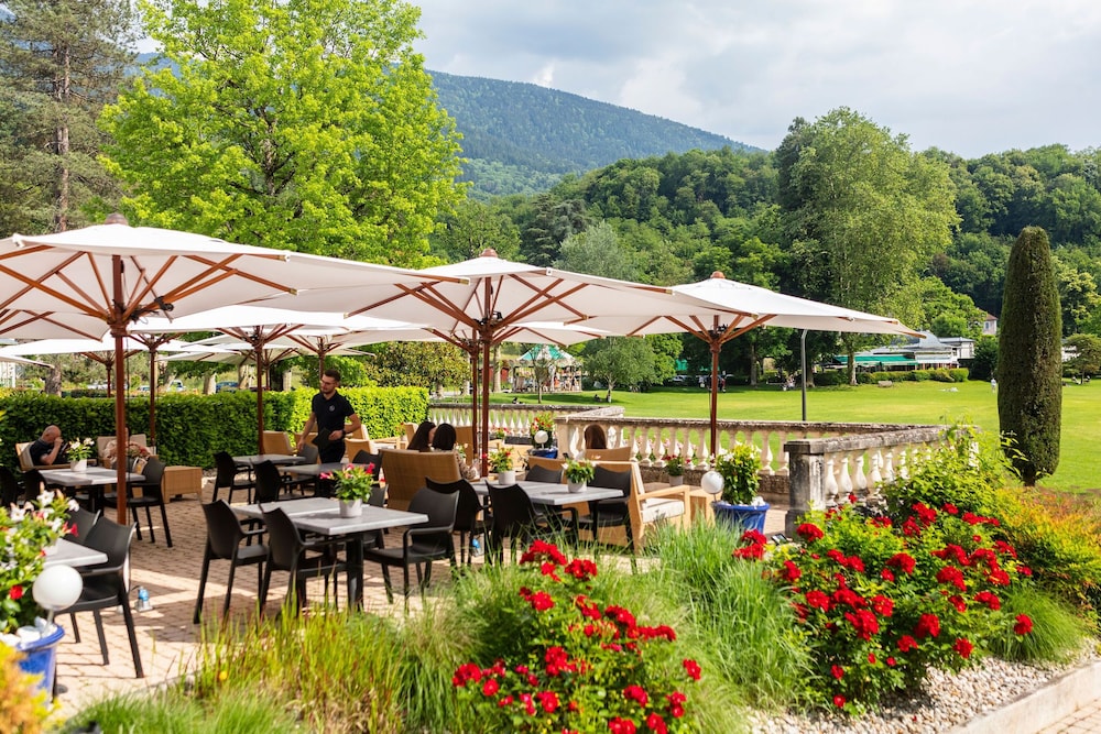 Relais Du Silence Le Grand Hotel D Uriage 32/36